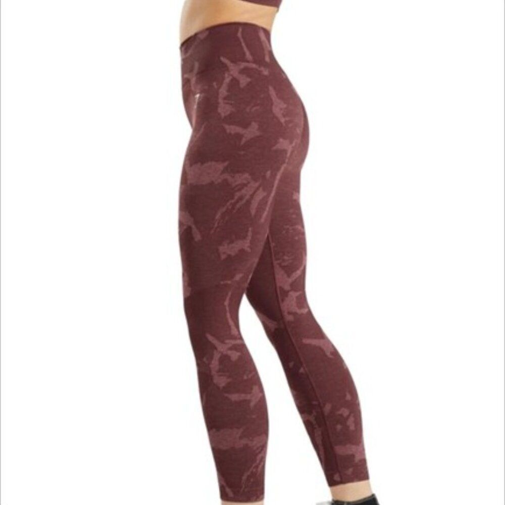 Gymshark Size S Adapt Camo Seamless Leggings Cherry Brown Ruched Bum